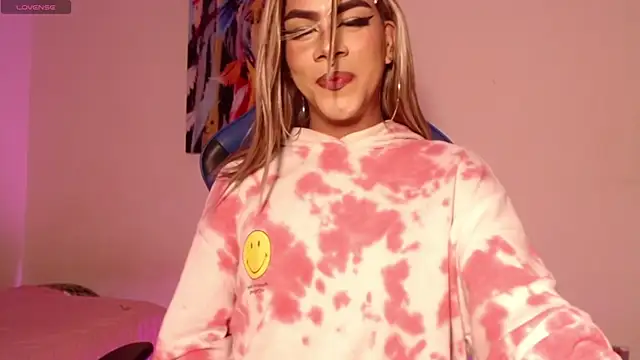 Antonella copper online show from 24, 11, 2025