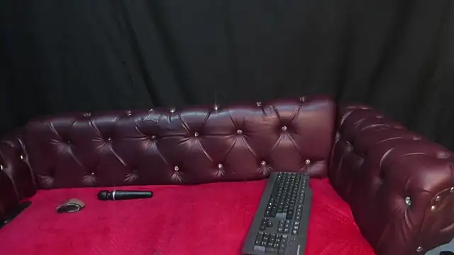 Scarlett 14  online show from 1, 10, 2025