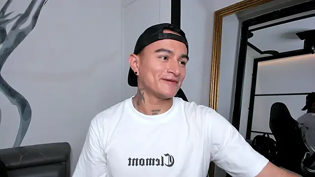 LiamDeep online show from 4, 10, 2025