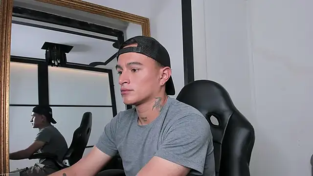 LiamDeep online show from 2, 10, 2025