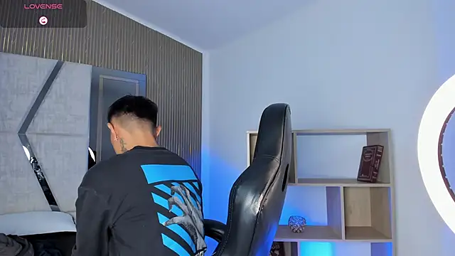 LiamDeep online show from 20, 2, 2026