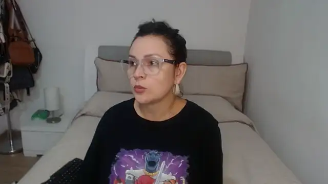 sophie lopez1 online show from 21, 6, 2026