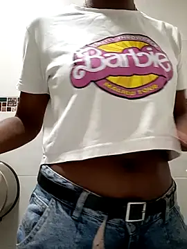 AmiraMorgan online show from 22, 10, 2025