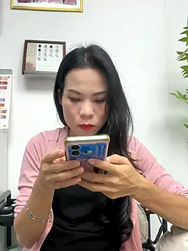 Baby-mmm online show from 6, 11, 2025