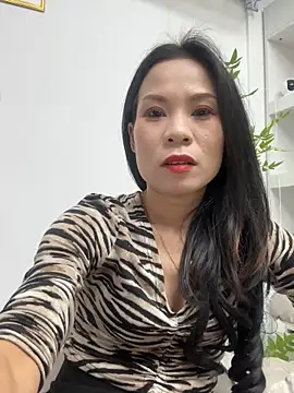 Baby-mmm online show from 27, 10, 2025