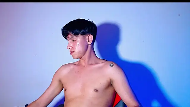 rowanbigboy23 online show from 2, 12, 2025