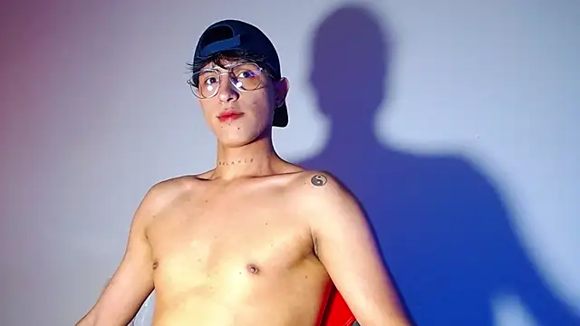 rowanbigboy23 online show from 19, 12, 2025