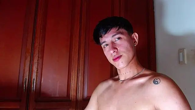 rowanbigboy23 online show from 10, 9, 2025