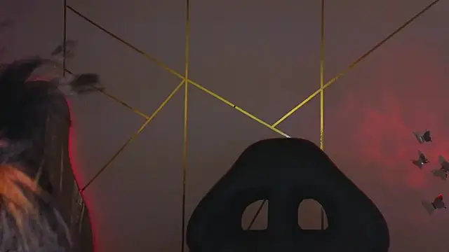 Snapshot of Hollyxx_ chatting on 13, 12, 2025 Hollyxx online show from 13, 12, 2025