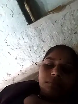 Sheema tyagi online show from 4, 11, 2025