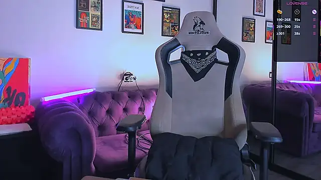 crazy Babyy6996 online show from 19, 9, 2025