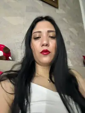Snapshot of PrincessYYara chatting on 17, 5, 2026 PrincessYYara online show from 17, 5, 2026