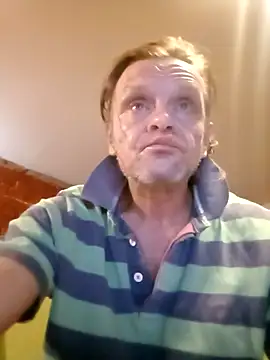 Snapshot of Kuba_Gd chatting on 27, 11, 2025 Kuba Gd online show from 27, 11, 2025