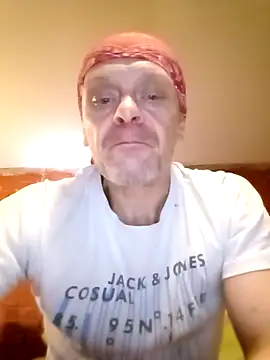 Snapshot of Kuba_Gd chatting on 8, 10, 2025 Kuba Gd online show from 8, 10, 2025