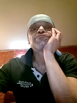 Snapshot of Kuba_Gd chatting on 9, 10, 2025 Kuba Gd online show from 9, 10, 2025