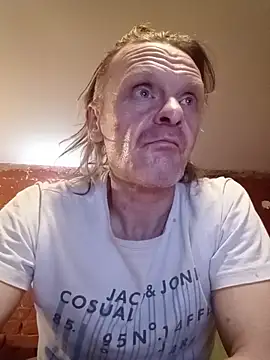 Snapshot of Kuba_Gd chatting on 8, 11, 2025 Kuba Gd online show from 8, 11, 2025