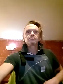 Snapshot of Kuba_Gd chatting on 12, 11, 2025 Kuba Gd online show from 12, 11, 2025