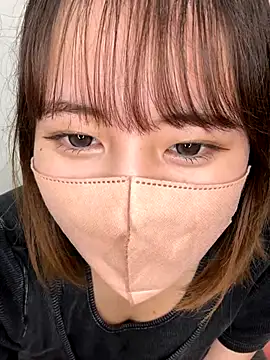 CocoaMilk18 online show from 12, 9, 2025