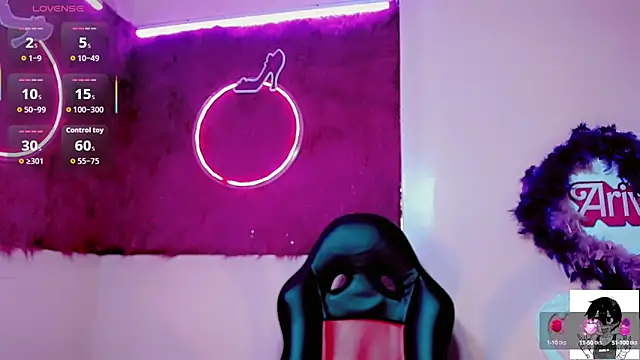 Madiso Santiel online show from 11, 9, 2025