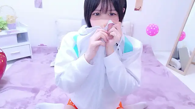 Hinata Sun online show from 11, 5, 2026