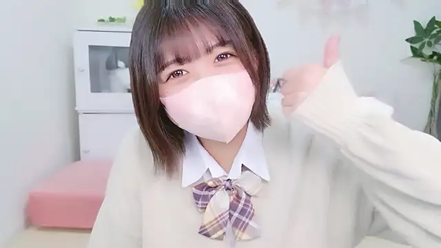 Snapshot of Hinata_Sun chatting on 4, 10, 2025 Hinata Sun online show from 4, 10, 2025