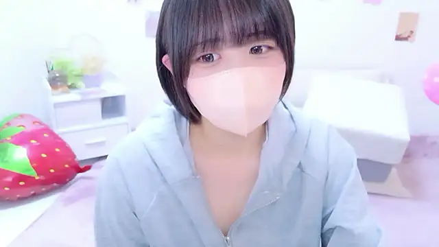 Hinata Sun online show from 8, 5, 2026