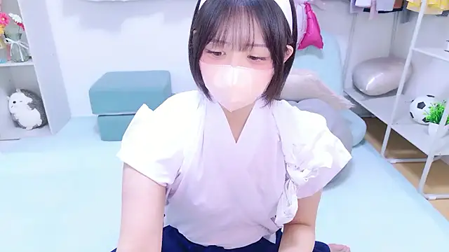 Snapshot of Hinata_Sun chatting on 18, 7, 2026 Hinata Sun online show from 18, 7, 2026