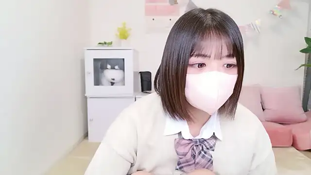 Snapshot of Hinata_Sun chatting on 7, 11, 2025 Hinata Sun online show from 7, 11, 2025