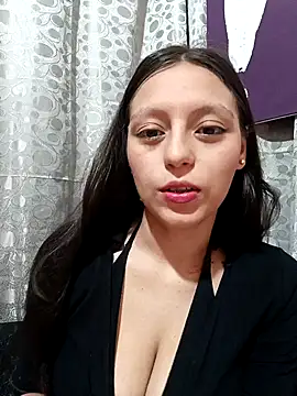 Snapshot of Lahila_ chatting on 8, 10, 2025 Lahila online show from 8, 10, 2025