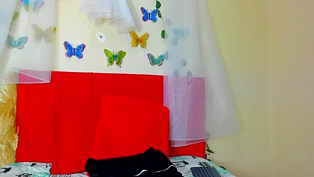 camila collins7 online show from 10, 10, 2025