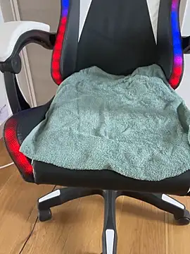 bananasex204 online show from 13, 3, 2026