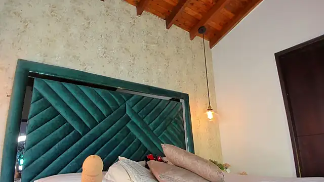 Sofi Moreno online show from 3, 12, 2025