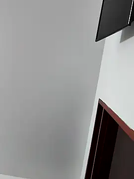 mia mancinii online show from 28, 4, 2026