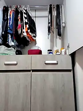 mia mancinii online show from 24, 4, 2026