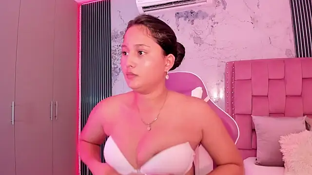 Laly Cherry  online show from 27, 9, 2025