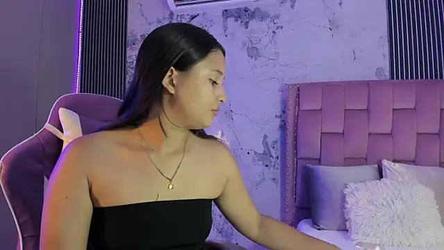 Laly Cherry  online show from 25, 9, 2025