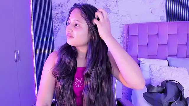 Laly Cherry  online show from 3, 10, 2025