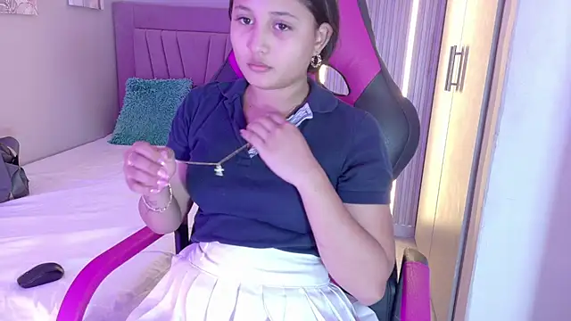 Laly Cherry  online show from 6, 11, 2025