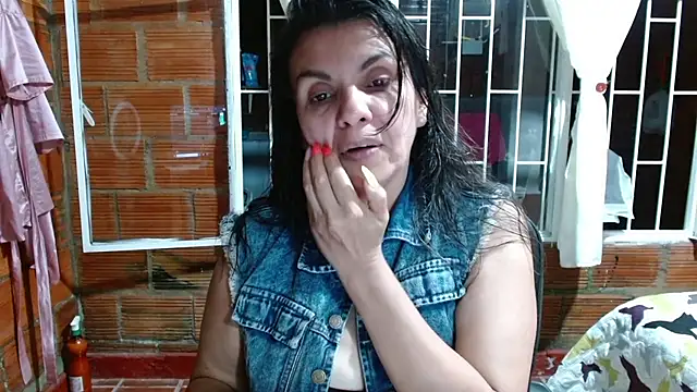 Milf Fantassyy online show from 9, 9, 2025