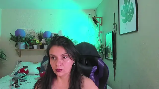 Milf Fantassyy online show from 20, 12, 2025