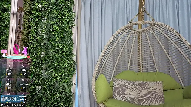 Kiara Zahiri   online show from 7, 11, 2025