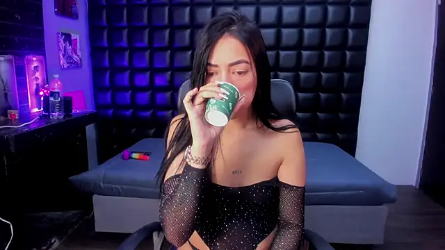 ashlyy sweet  online show from 8, 4, 2026