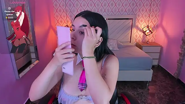 CHRISTY TEIGEN4 online show from 12, 9, 2025