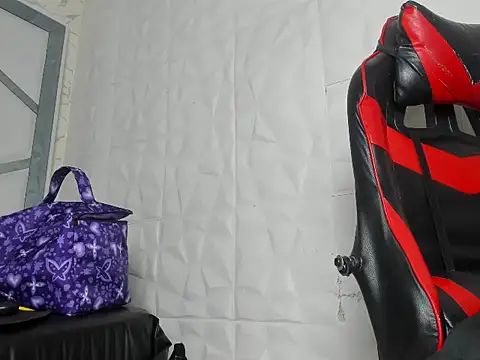Snapshot of Alisha_Evans_Rs chatting on 12, 7, 2026 Alisha Evans Rs online show from 12, 7, 2026