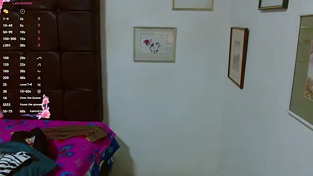 juliana soto1 online show from 18, 11, 2025