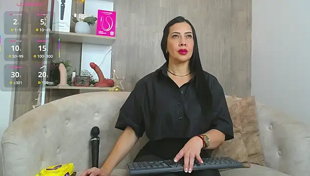 cortney tayler online show from 15, 10, 2025