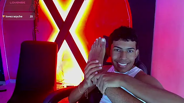 Snapshot of gabriel_boyflex chatting on 13, 9, 2025 gabriel boyflex online show from 13, 9, 2025