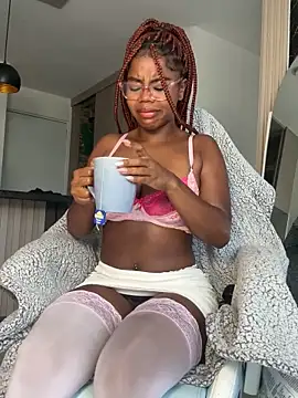 Sweet-Jade online show from 15, 9, 2025