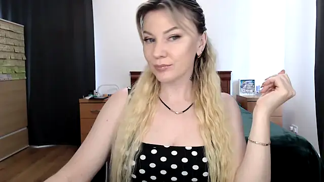 ParadiseAlina online show from 24, 9, 2025