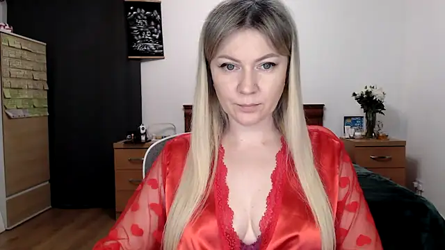 ParadiseAlina online show from 2, 2, 2026